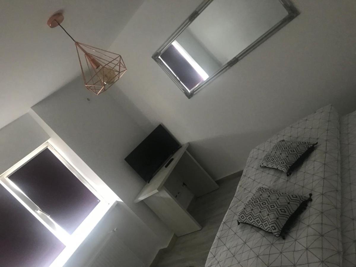 Motel Casa Ryana Self Check-In Gilău Exteriér fotografie