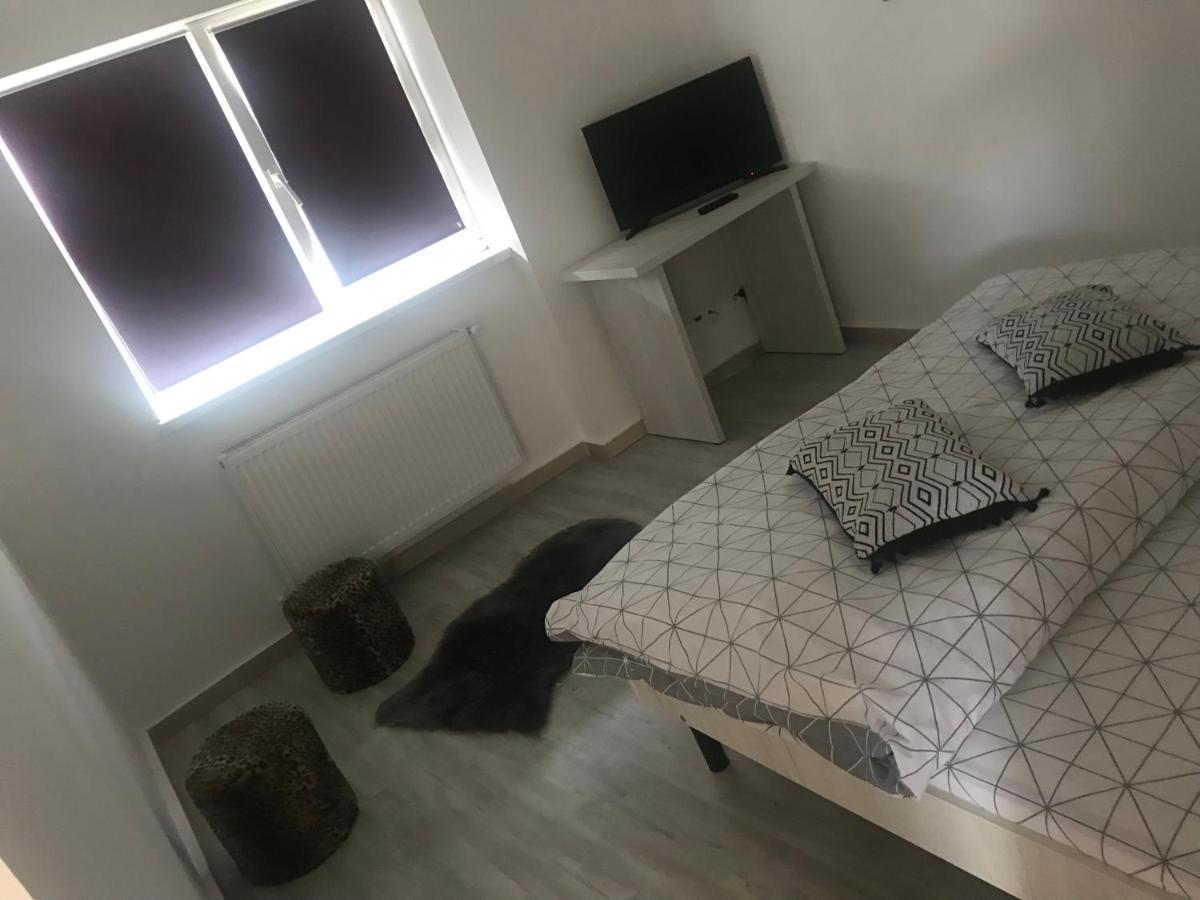 Motel Casa Ryana Self Check-In Gilău Exteriér fotografie