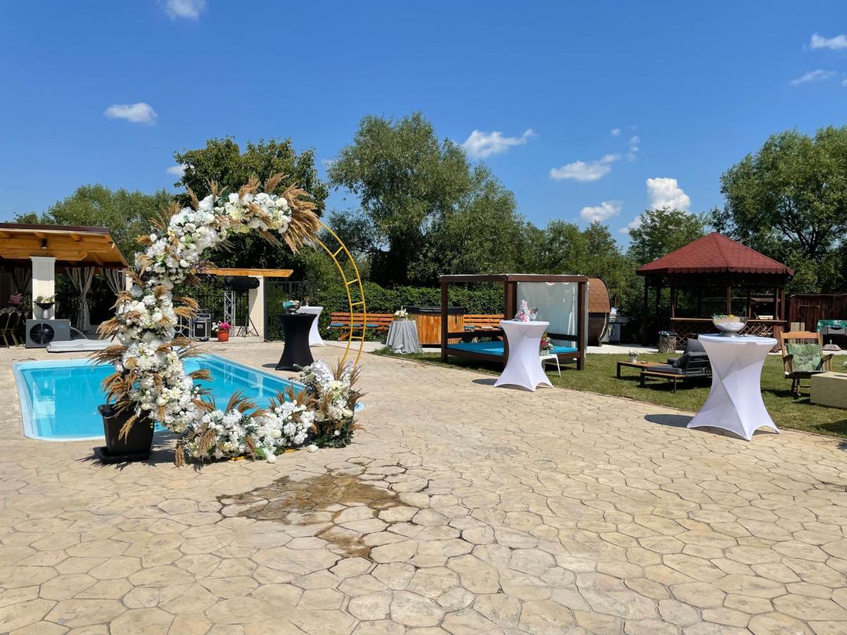 Motel Casa Ryana Self Check-In Gilău Exteriér fotografie